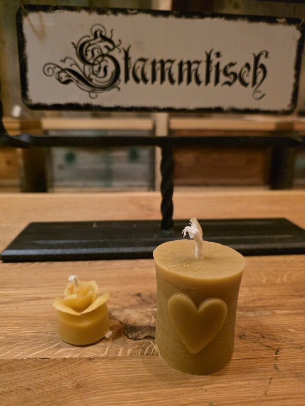 Bienenwachs Kerzen und Dekoartikel aus Bienenwachs